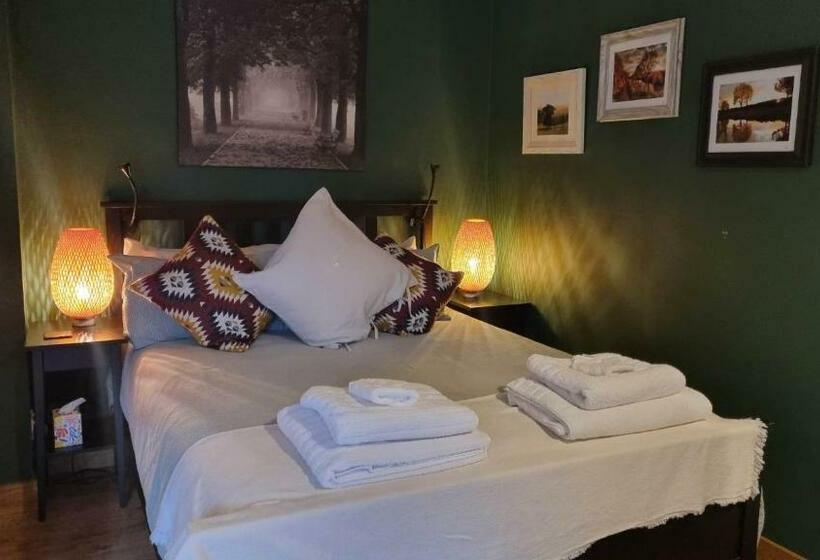 Номер Deluxe, The Orchards Guest Suite