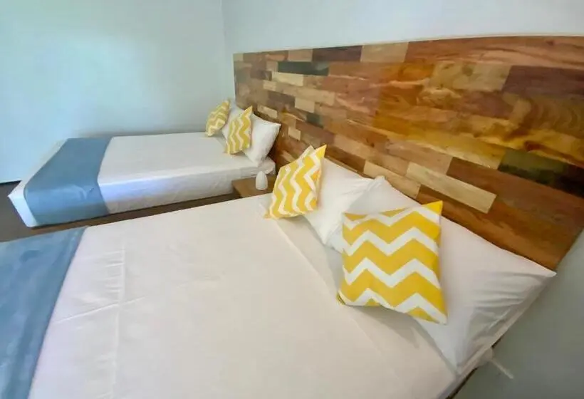 オーシャンビュースタンダードルームバルコニー付き, Tuburan Cove Beach Resort