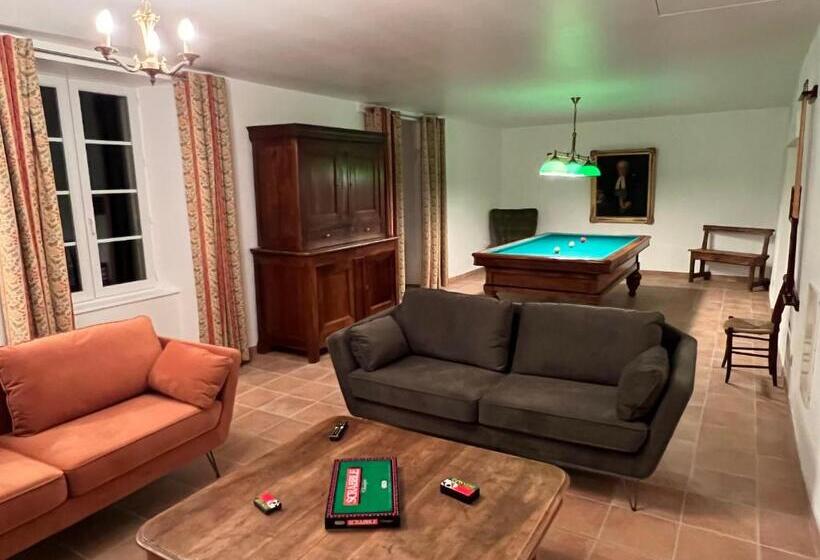 デラックスファミリールーム, Les Distinguées Manoir De Bessodes