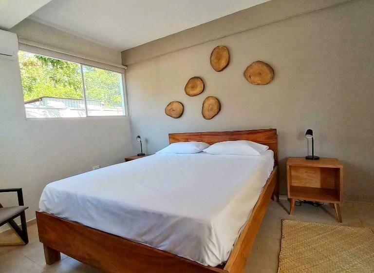 غرفة قياسية, Casaola Mizata