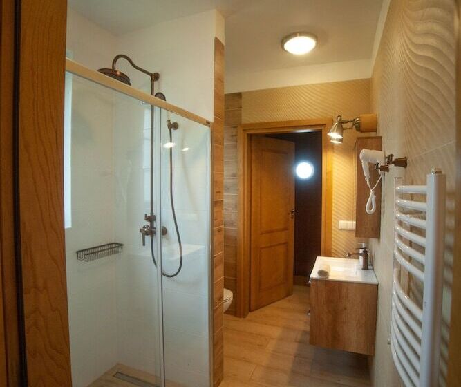 סטודיו סופריור, Ostoja Dwa Jeziora