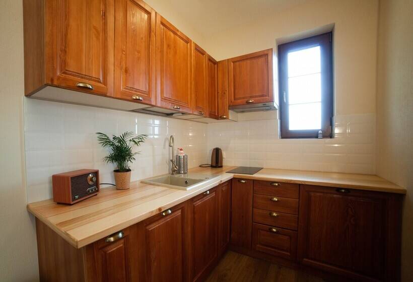 סטודיו סופריור, Ostoja Dwa Jeziora