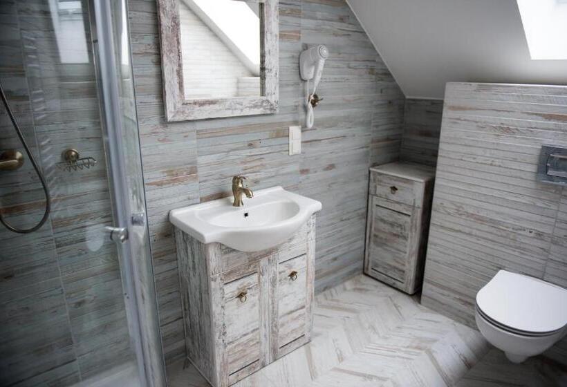 חדר דלוקס, Ostoja Dwa Jeziora