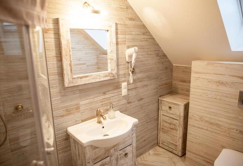 חדר דלוקס, Ostoja Dwa Jeziora