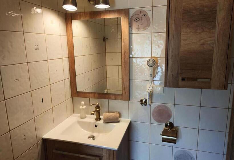 בקתת סופריור בת חדר 1, Ostoja Dwa Jeziora