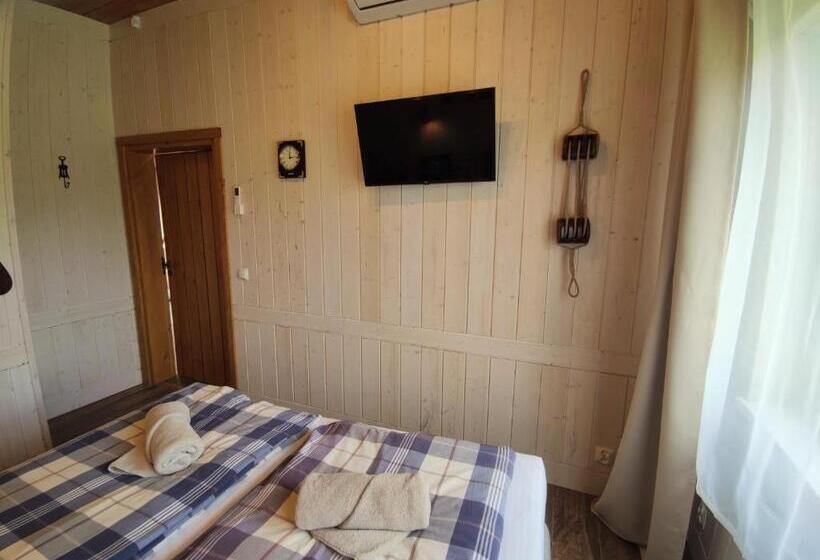 בקתת סופריור בת חדר 1, Ostoja Dwa Jeziora