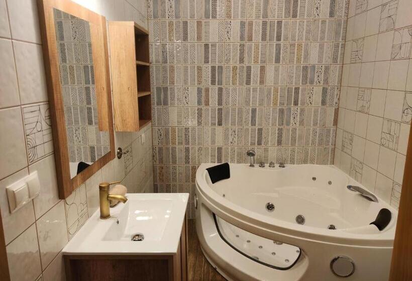 בקתת סופריור בת חדר 1, Ostoja Dwa Jeziora