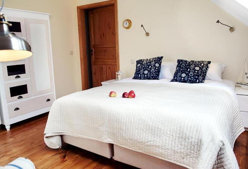 חדר לארבעה סטנדרטי עם מרפסת, Ostoja Dwa Jeziora