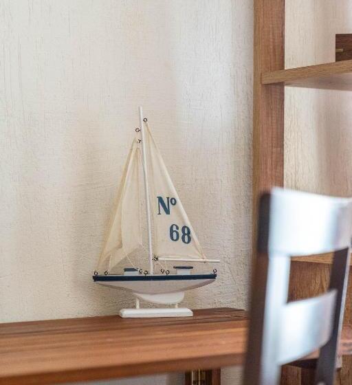 חדר בסיסי, Ostoja Dwa Jeziora