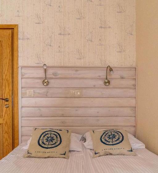 חדר בסיסי, Ostoja Dwa Jeziora