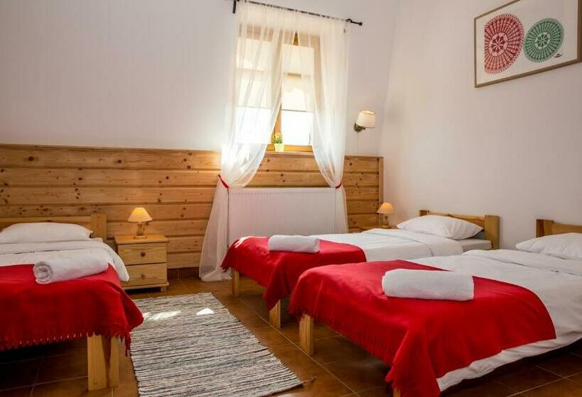 חדר סטנדרט לשלושה, Kurpiowska Kraina