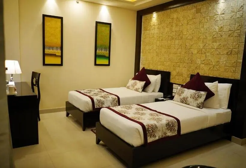 Chambre Supérieure, The Vaishnavi