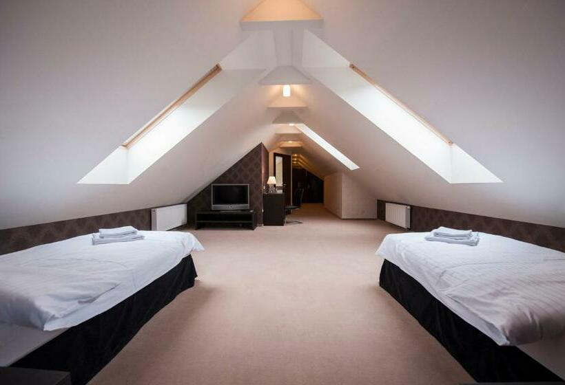 ジュニアスイート, Markus