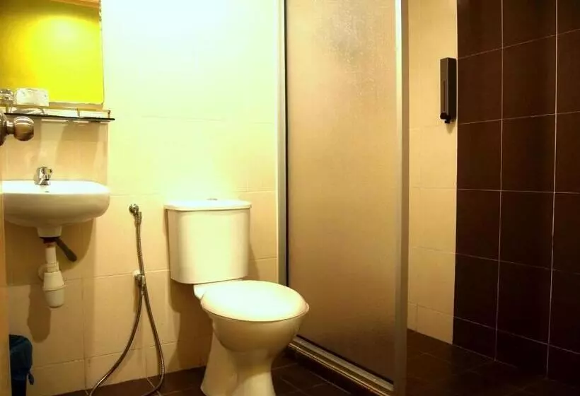 Quarto Familiar Deluxe, Angsana