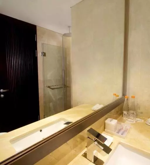デラックスルーム, Aston Priority Simatupang Hotel And Conference Center