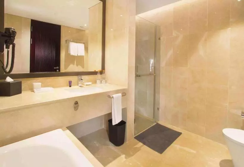 デラックスルーム, Aston Priority Simatupang Hotel And Conference Center