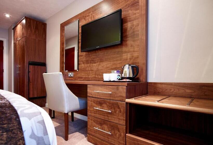 스탠다드 룸, The Briar Court