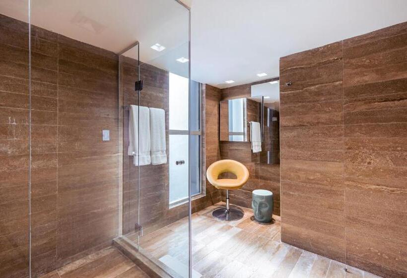 جناح سوبيريور, Exe Oriental Panamá