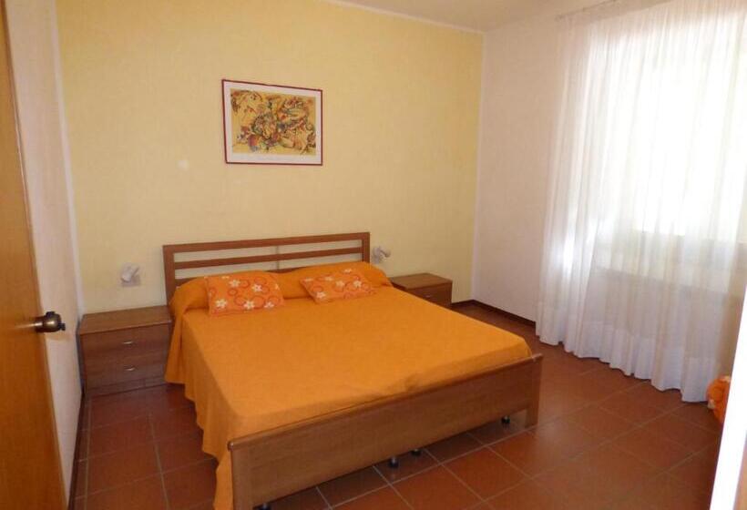 Апартаменты 2 спальни Вид на Сад, Ghiacci Vecchi Residence