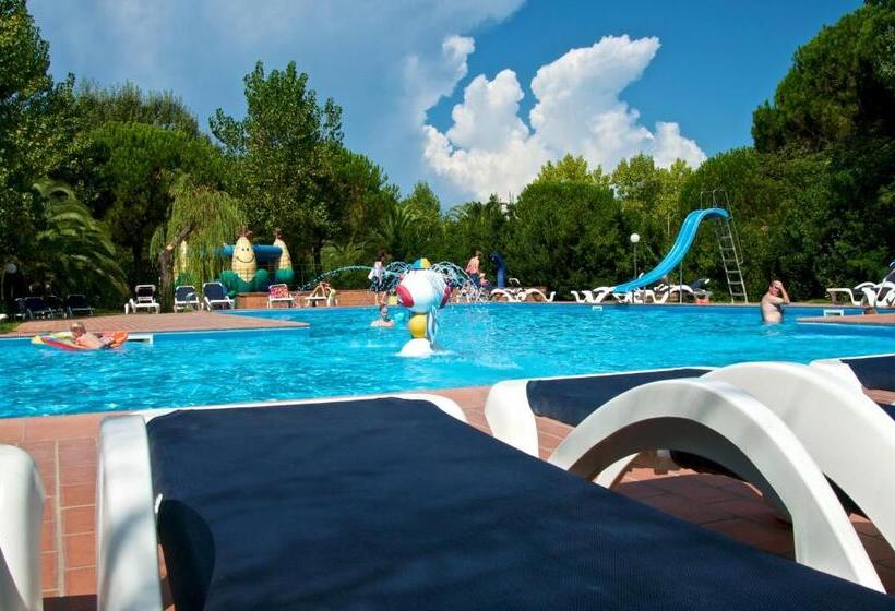 Апартаменты 2 спальни Вид на Сад, Ghiacci Vecchi Residence