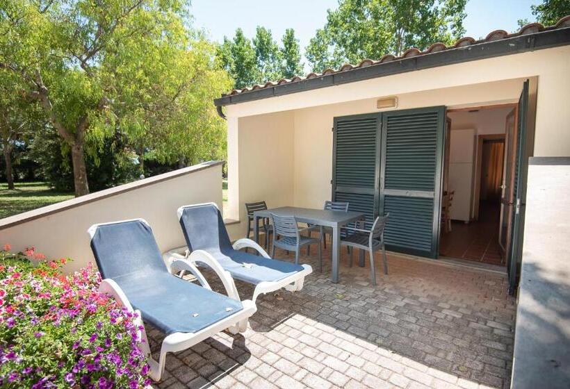آپارتمان 1 خوابه با چشم‌انداز استخر, Ghiacci Vecchi Residence