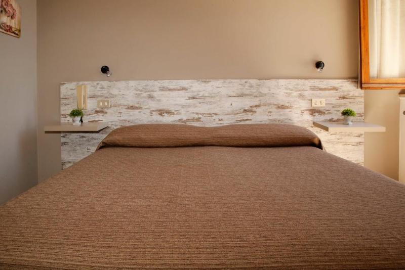 חדר סופריור, Mom Assisi