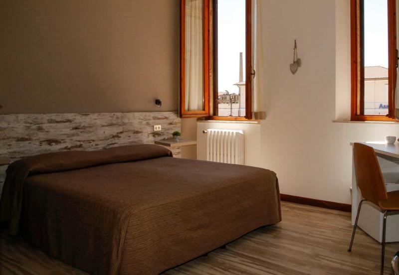 חדר סופריור, Mom Assisi