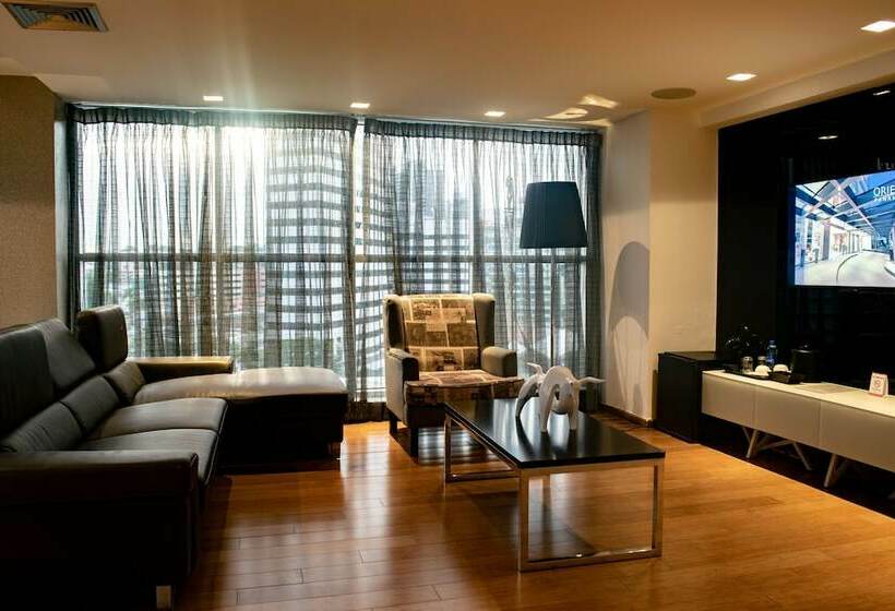 جناح, Exe Oriental Panamá