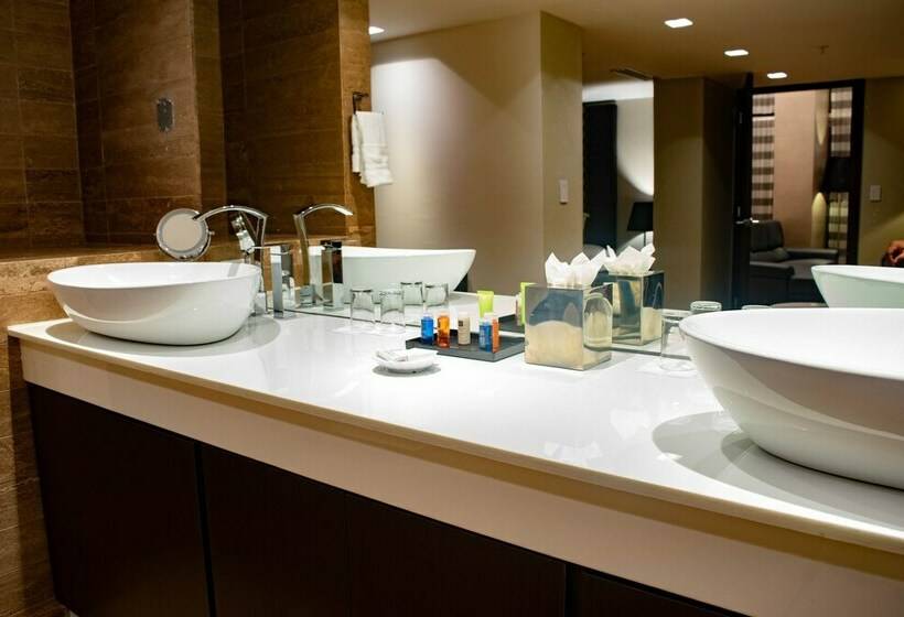 جناح, Exe Oriental Panamá