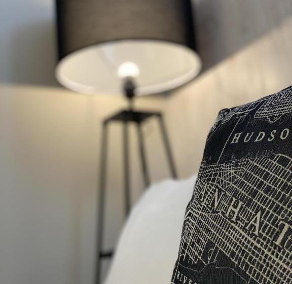 经济房, Ormonde House