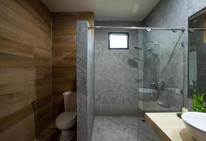 디럭스 패밀리 룸, Pimanninn