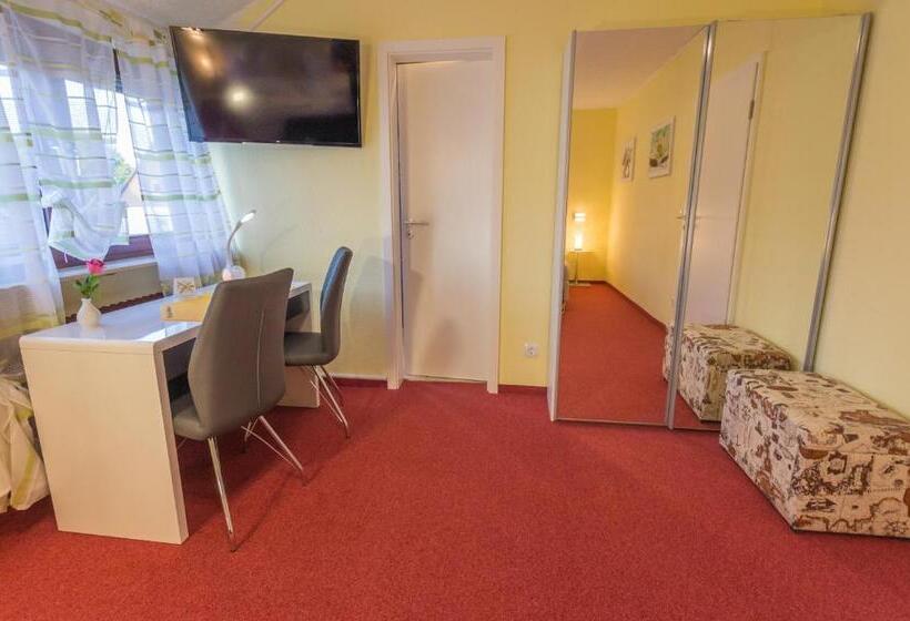 غرفة ديلوكس, Rosengarten