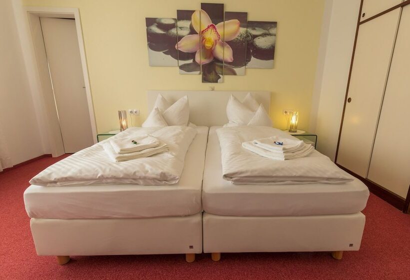 غرفة ديلوكس, Rosengarten