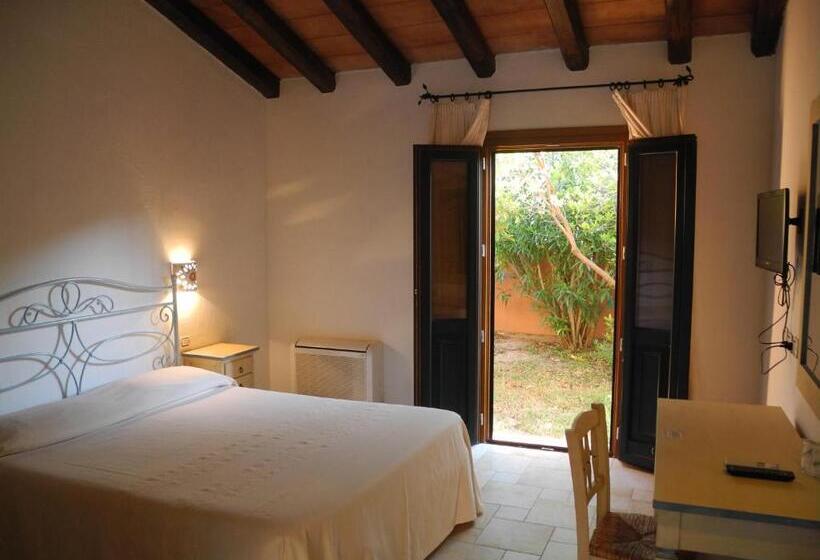 غرفة قياسية, San Pantaleo