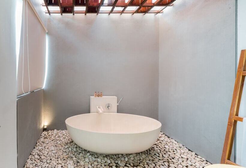 غرفة سوبيريور مطلة على الجبل, Svarga Resort Lombok