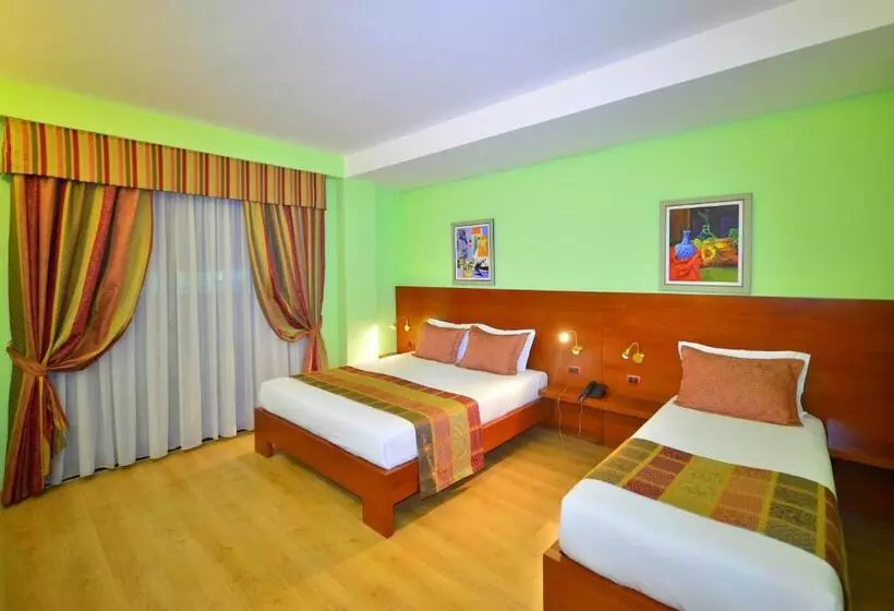 سوییت جونیور, Te Stela Resort & Spa