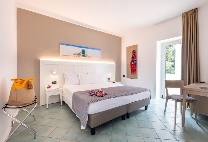 スーペリアトリプルルーム, Th Ostuni   Ostuni Village