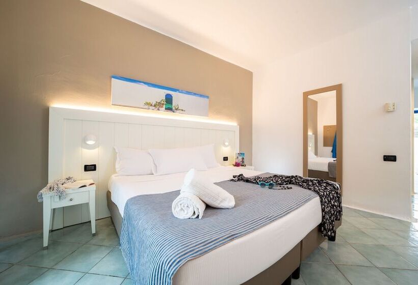 スーペリアの４人部屋, Th Ostuni   Ostuni Village