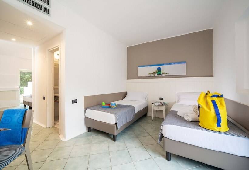 4인용 수피리어 룸, Th Ostuni   Ostuni Village