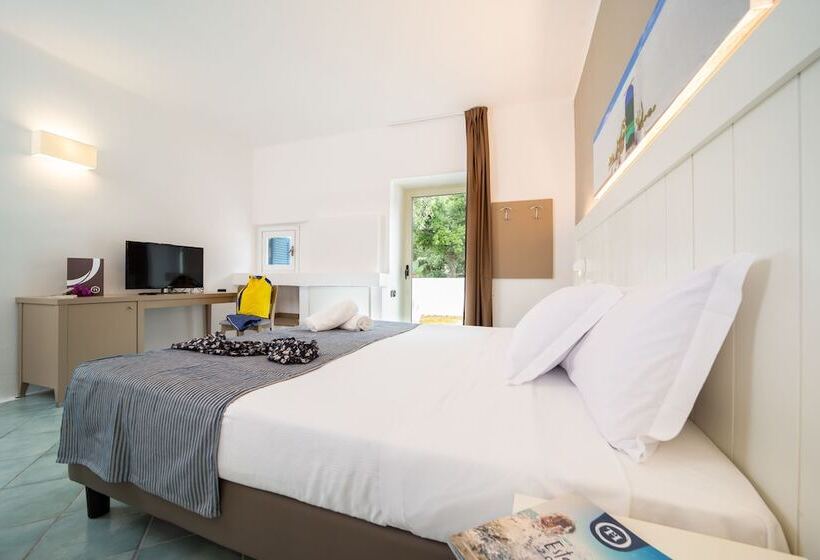 スーペリアの４人部屋, Th Ostuni   Ostuni Village