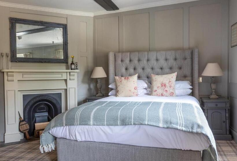 高级大房间, The Running Horses