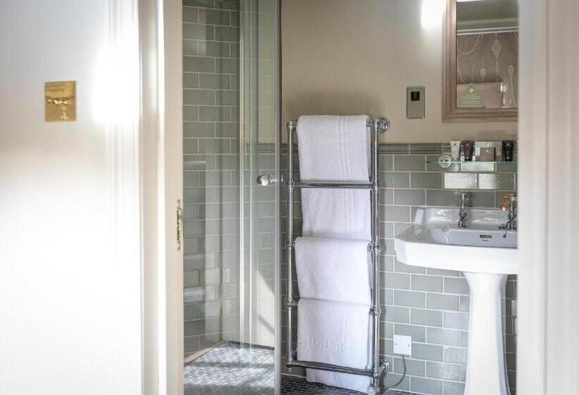 豪华房间, The Running Horses