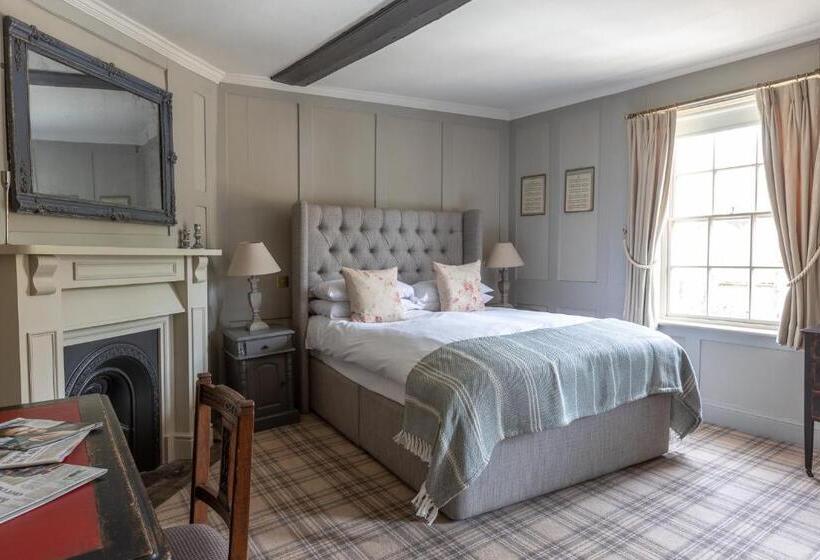 高级大房间, The Running Horses