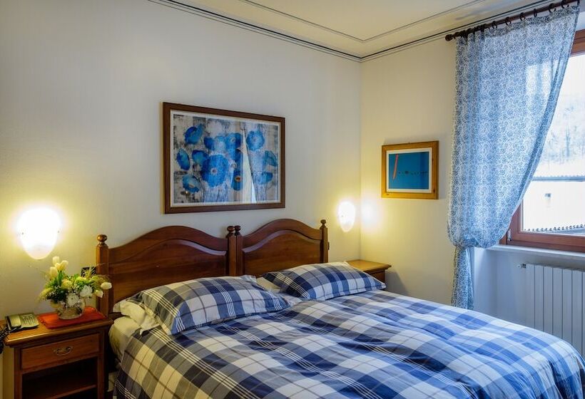 חדר סופריור, Tre Punte