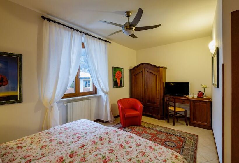 חדר סופריור, Tre Punte