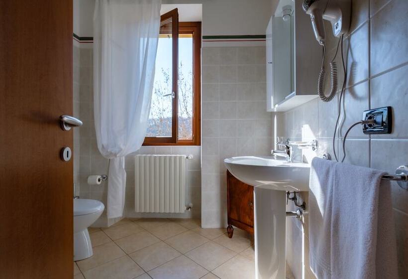 חדר סופריור, Tre Punte