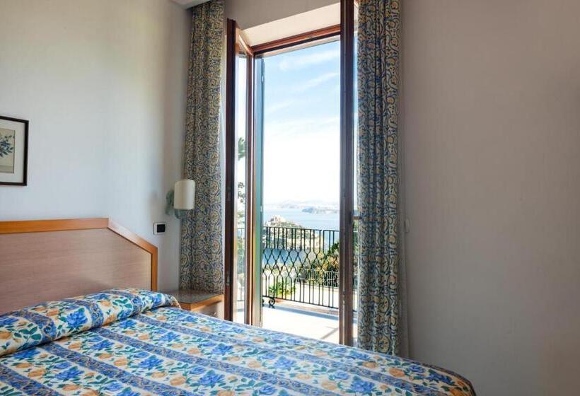 Номер Стандарт Вид на Море, La Capannina   Hotel & Apartments
