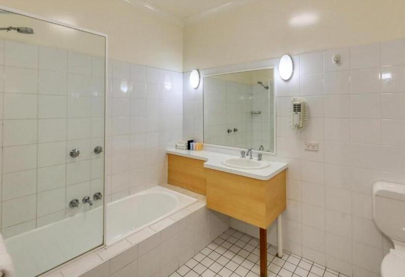 اتاق سوپریور, Country Gardens Motor Inn