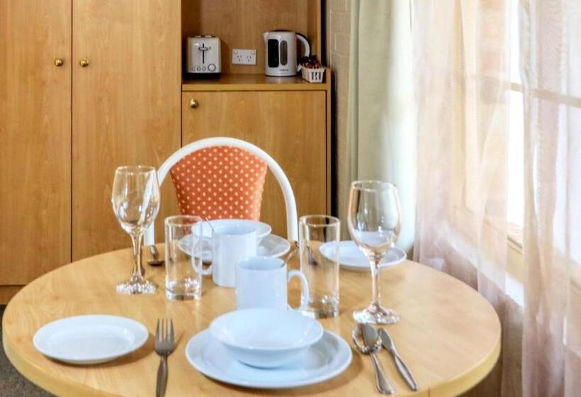 اتاق سوپریور, Country Gardens Motor Inn