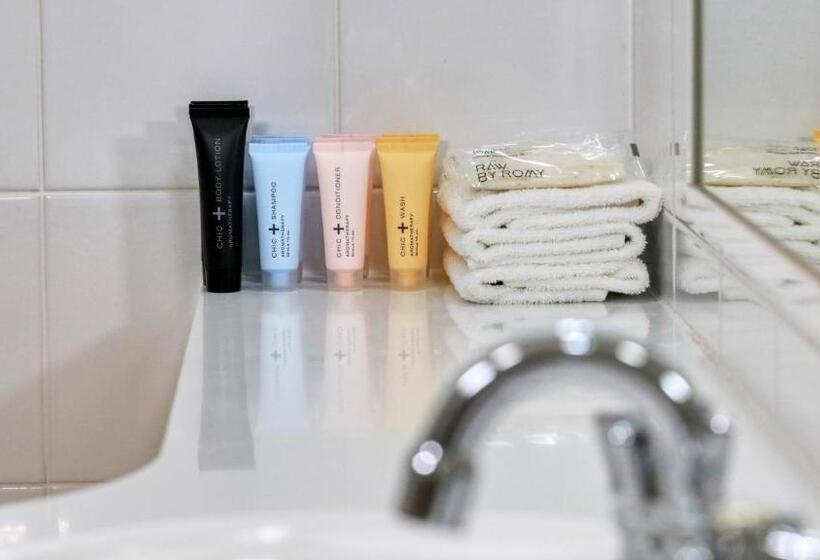 اتاق استاندارد با وان آب گرم, Country Gardens Motor Inn